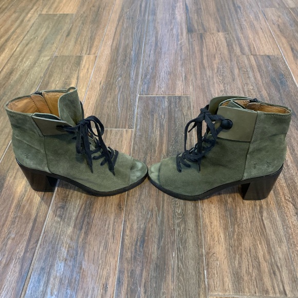 Frye Women’s Danica Lug Lace Up Zip Green Suede Peep Toe Boots Size 10 M - Picture 10 of 15